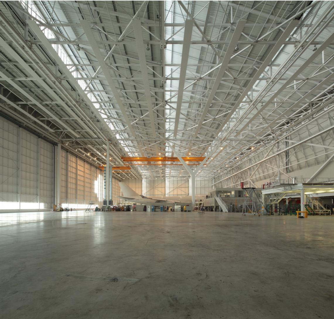 © JF SCHMIT Cargolux aircraft hangar: interior