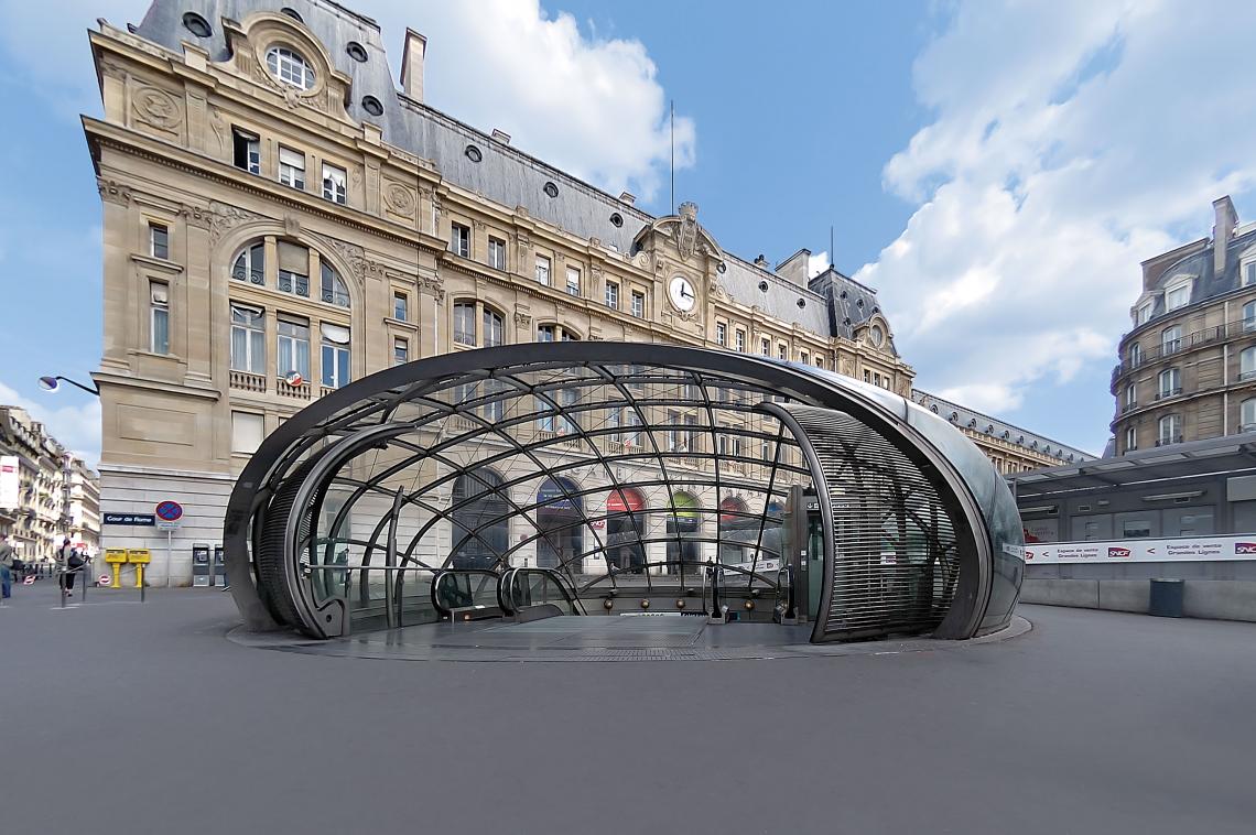 vue extérieure © A. Duhamel Lentille du métro gare Saint Lazare