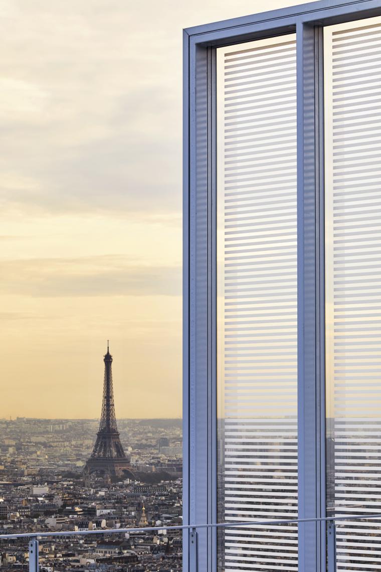 Détail du débord haut en façade ouest, niveau 39 © Michel Denancé Tribunal de Paris, détail du débord haut en façade ouest, niveau 39