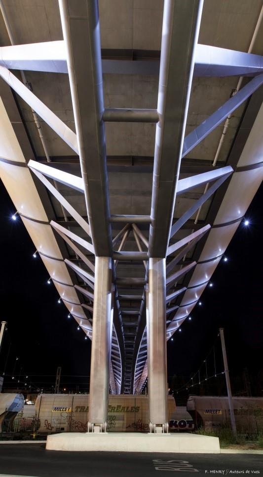Viaduc - Vue dans dessous