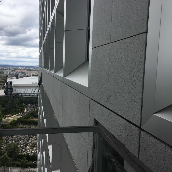 Grande Arche châssis et revêtement