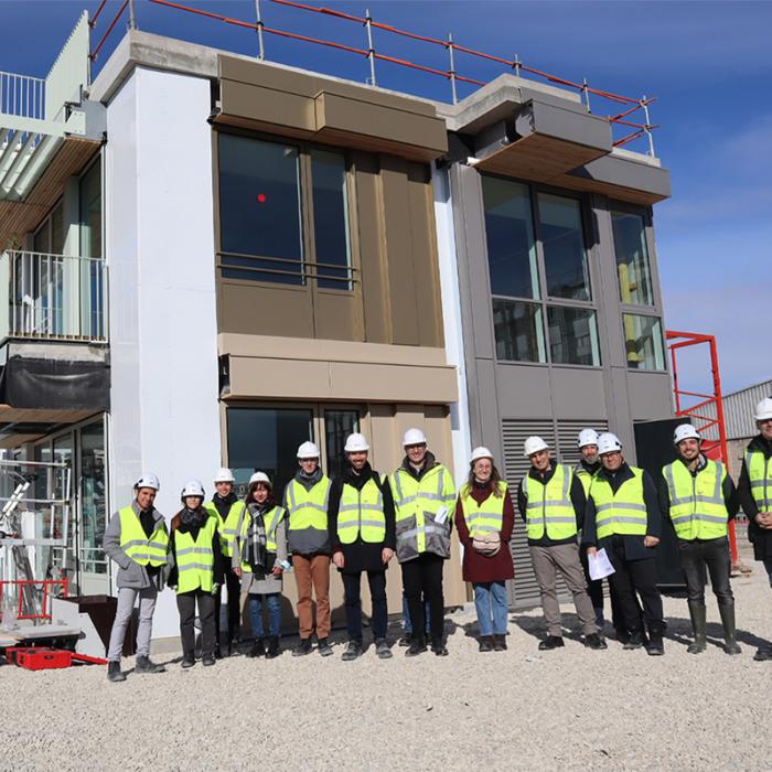 équipe RFR devant le prototype © RFR 