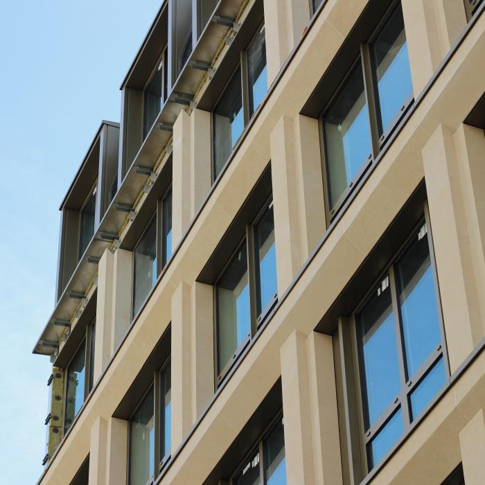 Façade sur rue © RFR